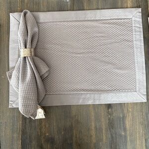 Waterford (set of 8) Gray Placemats/Napkins/Rings